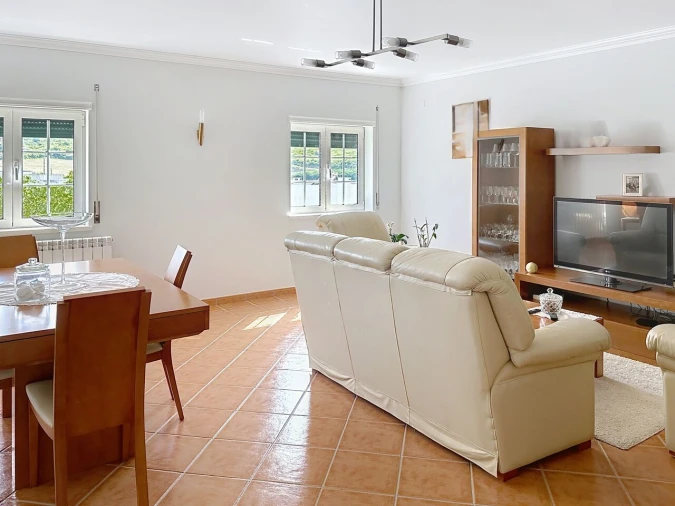 Moradia T4 para Venda em Santa Maria, São Pedro e Matacães Foto 4