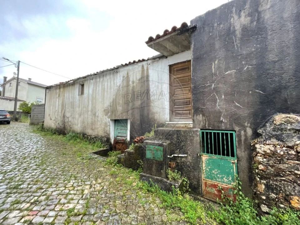 Prédio para Venda em Figueiró dos Vinhos e Bairradas Foto 11