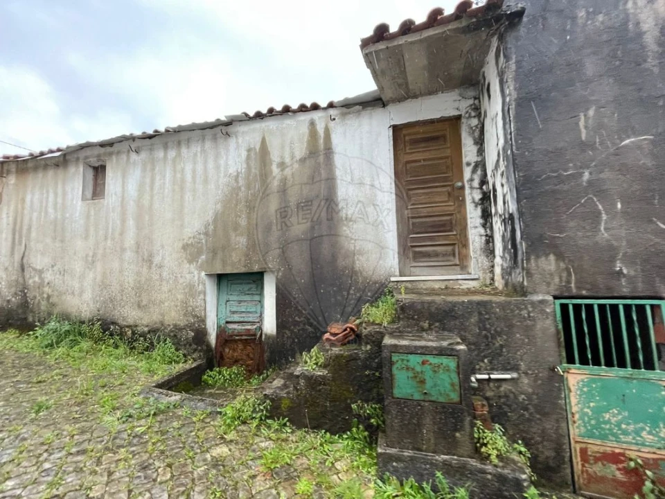 Prédio para Venda em Figueiró dos Vinhos e Bairradas Foto 10