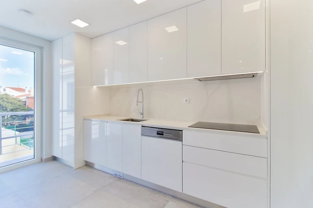 Apartamento T3 para Venda em Carcavelos e Parede Foto 6