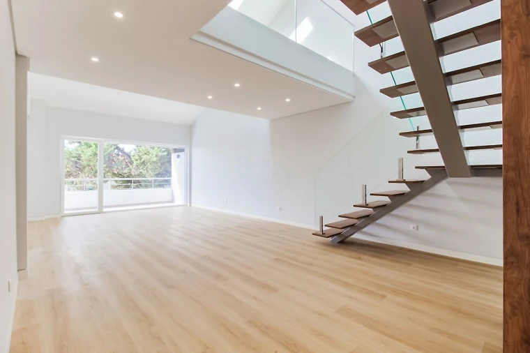 Apartamento T3 para Venda em Carcavelos e Parede Foto 1