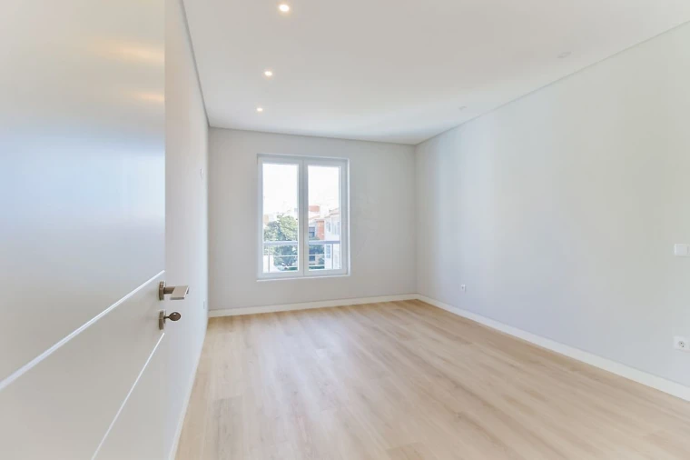 Apartamento T3 para Venda em Carcavelos e Parede Foto 13