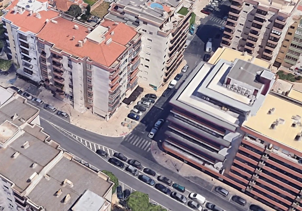 Loja para Venda em Oeiras e São Julião da Barra, Paço de Arcos e Caxias Foto 2