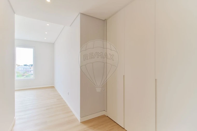 Apartamento T3 para Venda em Carcavelos e Parede Foto 11
