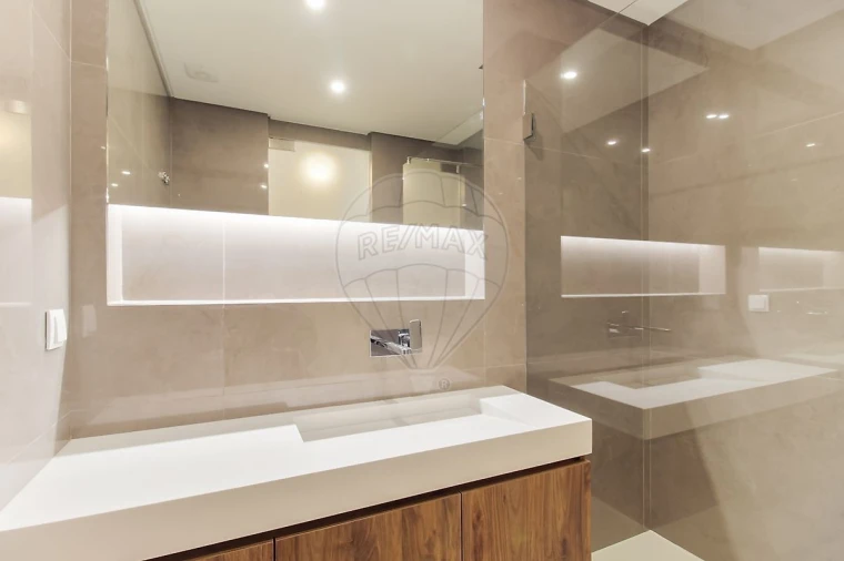 Apartamento T3 para Venda em Carcavelos e Parede Foto 20