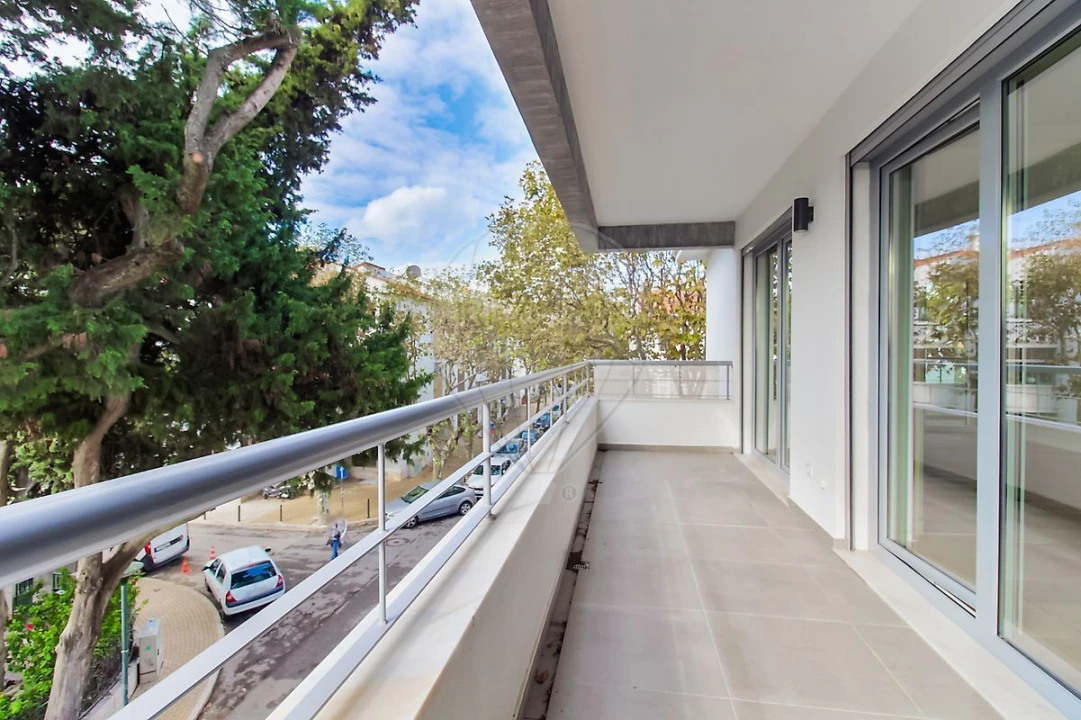 Apartamento T3 para Venda em Carcavelos e Parede Foto 6