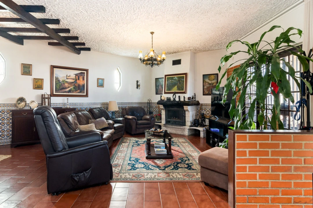 Moradia T5 para Venda em Charneca de Caparica e Sobreda Foto 8