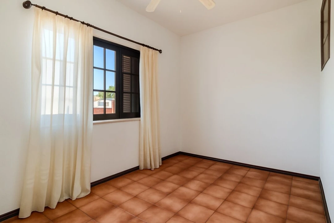 Moradia T5 para Venda em Charneca de Caparica e Sobreda Foto 16