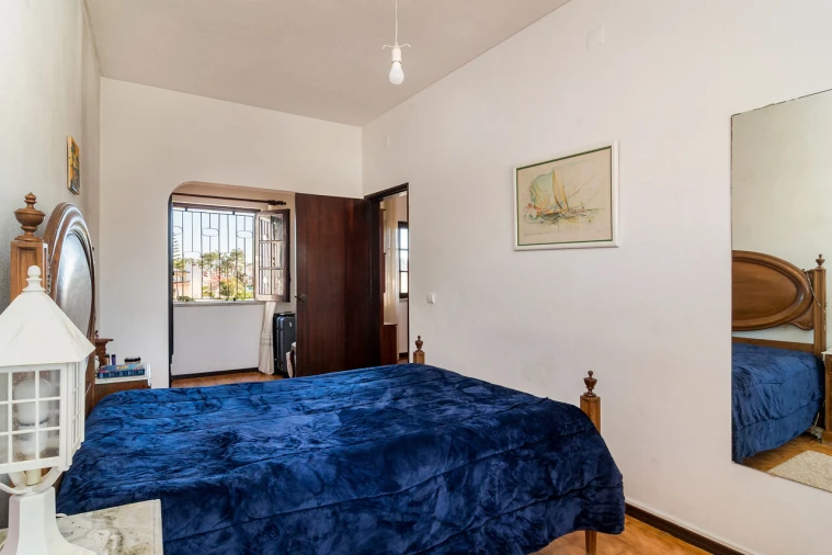 Moradia T5 para Venda em Charneca de Caparica e Sobreda Foto 13