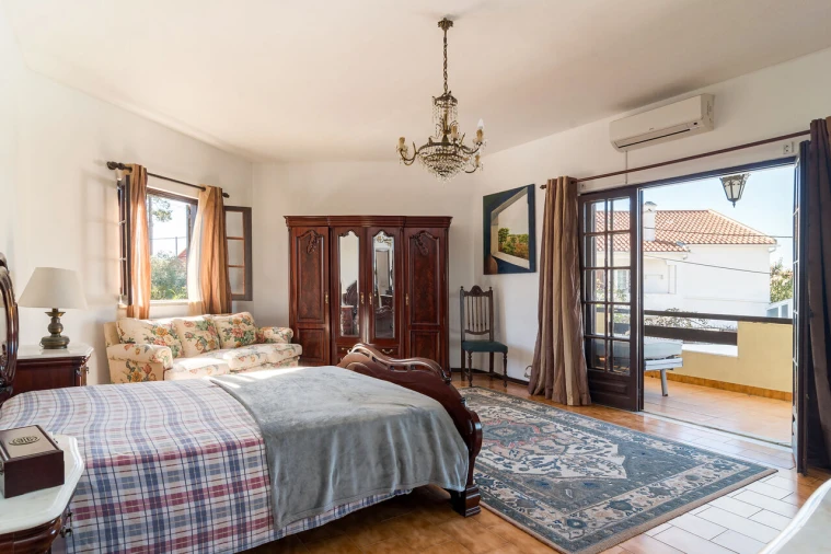 Moradia T5 para Venda em Charneca de Caparica e Sobreda Foto 20