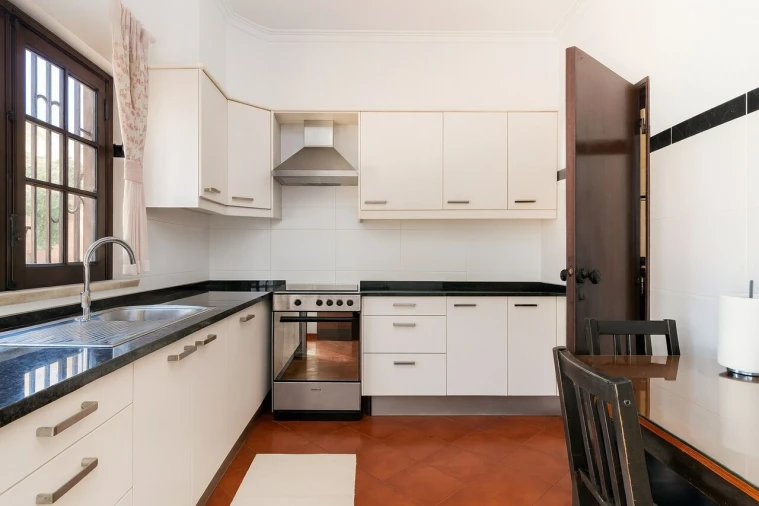 Moradia T5 para Venda em Charneca de Caparica e Sobreda Foto 9