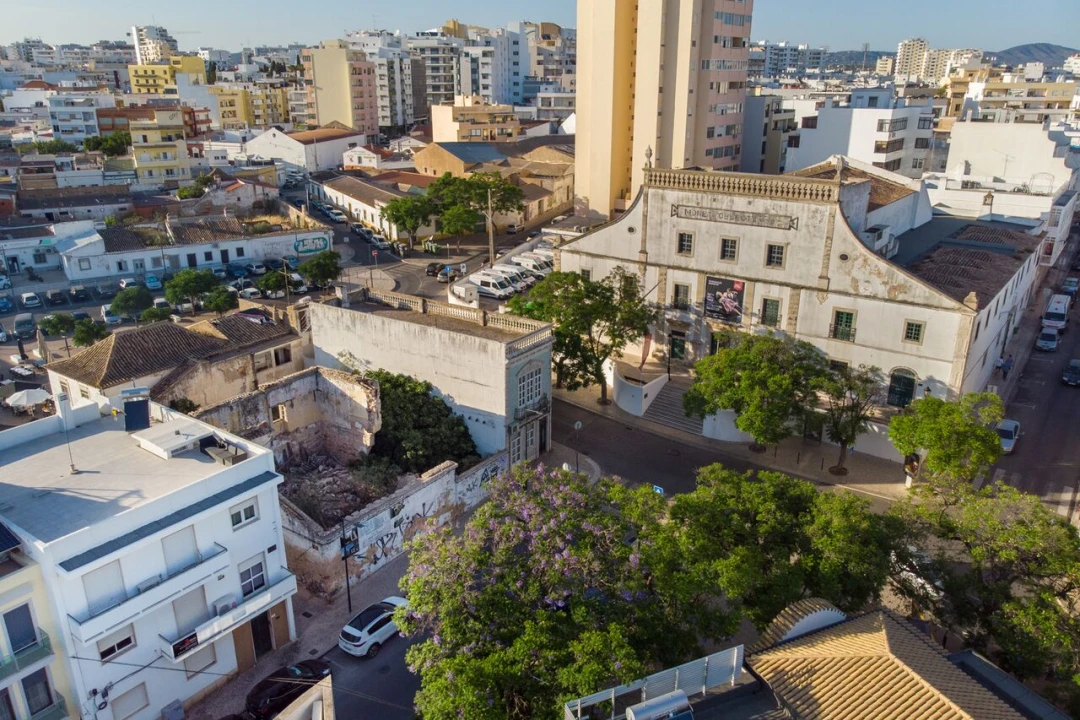 Prédio para Venda em Faro (Sé e São Pedro) Foto 16