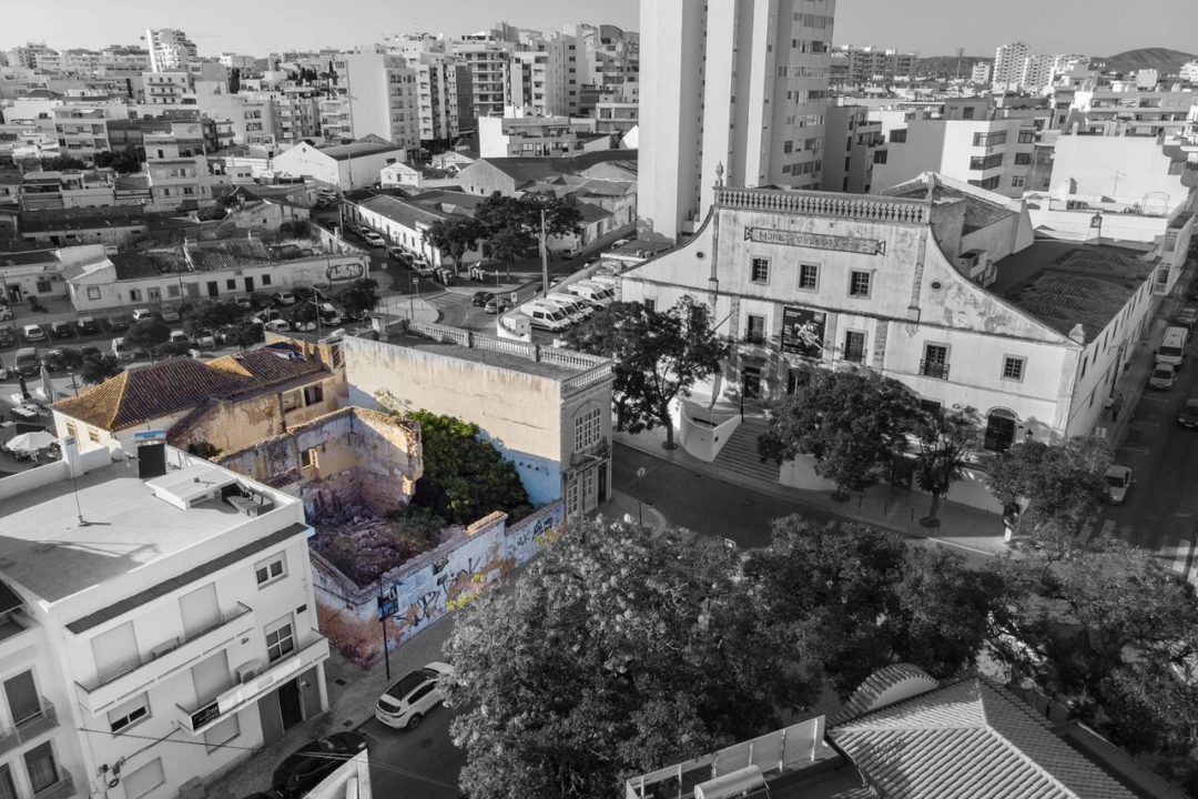 Prédio para Venda em Faro (Sé e São Pedro) Foto 18