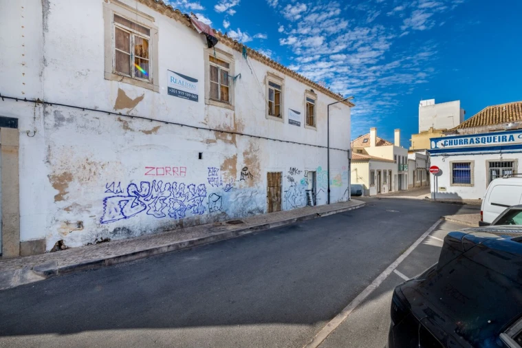 Prédio para Venda em Faro (Sé e São Pedro) Foto 4