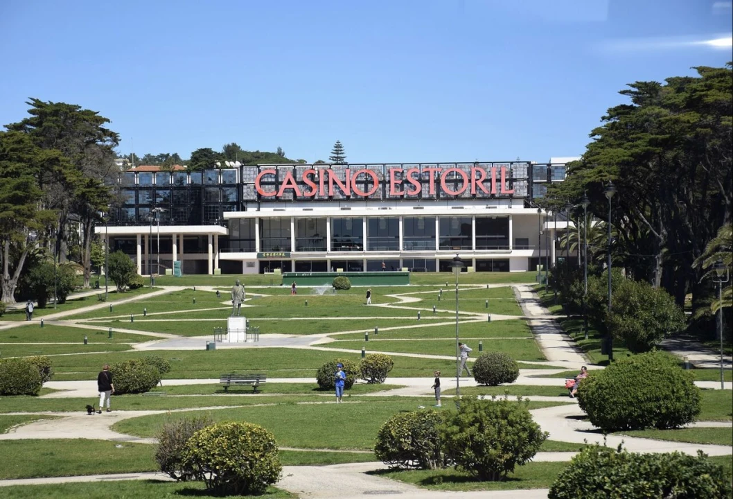 Apartamento T3 para Venda em Cascais e Estoril Foto 9