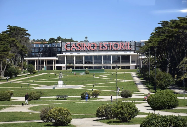 Apartamento T3 para Venda em Cascais e Estoril Foto 9