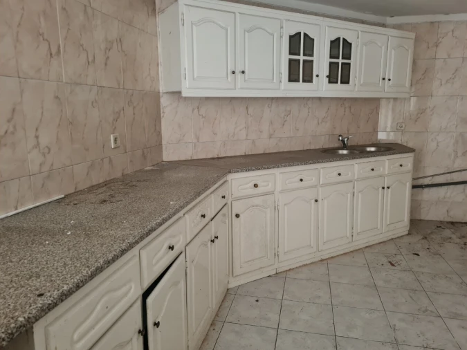 Armazém para Arrendamento em São João da Madeira Foto 4