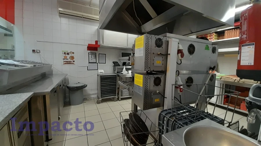 Loja para Venda em Canedo, Vale e Vila Maior Foto 13