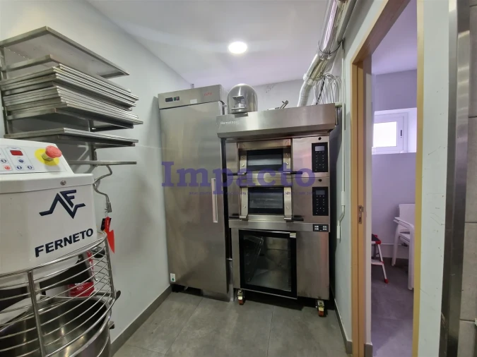 Loja para Trespasse em São João da Madeira Foto 8