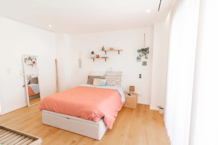 Moradia T4 para Venda em Rio de Mouro Foto 6