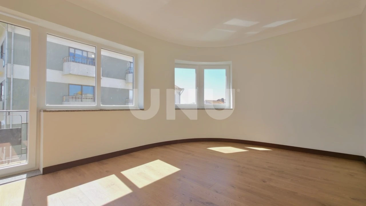 Apartamento T3 para Venda em Ovar, São João, Arada e São Vicente de Pereira Jusã Foto 1