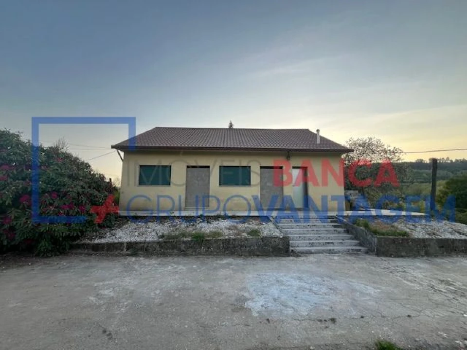 Moradia T3 para Venda em Serzedo e Calvos Foto 5