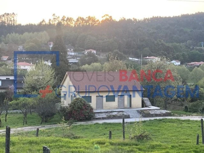 Moradia T3 para Venda em Serzedo e Calvos Foto 2