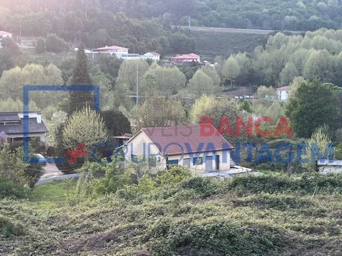 Moradia T3 para Venda em Serzedo e Calvos Foto 23