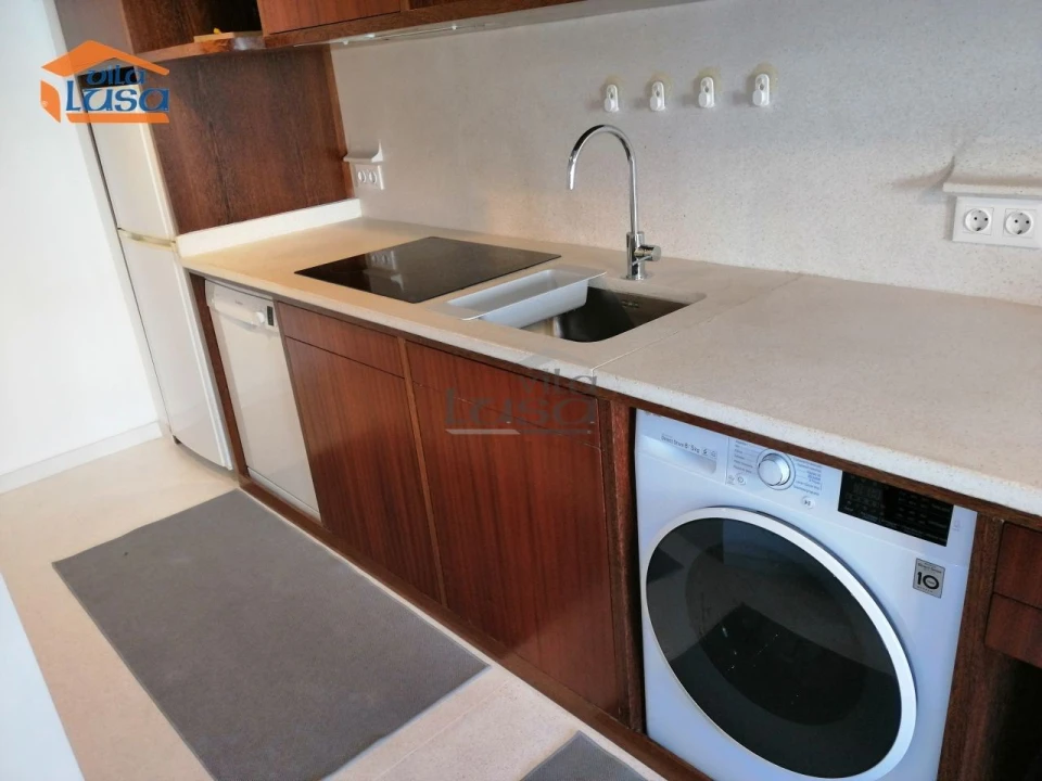 Apartamento T1 para Arrendamento em Lordelo do Ouro e Massarelos Foto 2