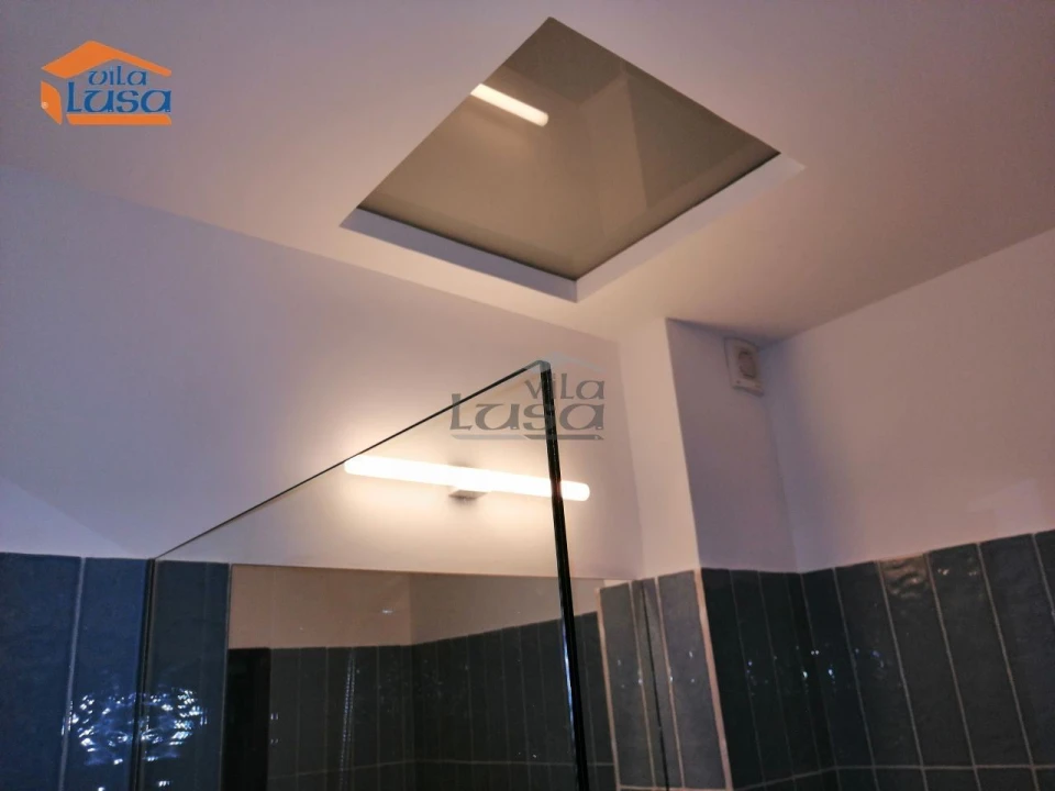 Apartamento T1 para Arrendamento em Lordelo do Ouro e Massarelos Foto 11