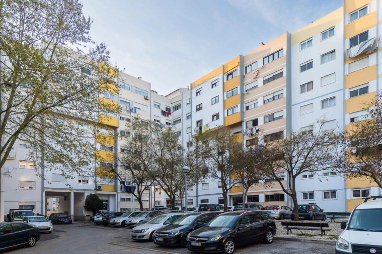 Apartamento T3 para Venda em Massamá e Monte Abraão