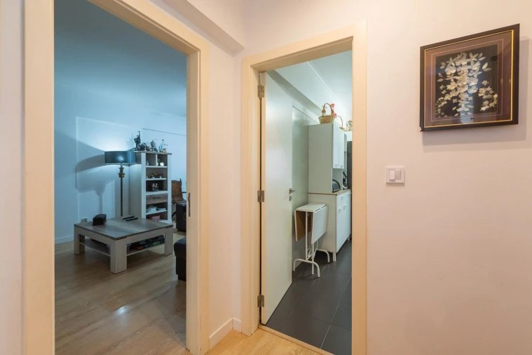 Apartamento T3 para Venda em Massamá e Monte Abraão Foto 8