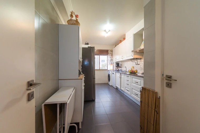 Apartamento T3 para Venda em Massamá e Monte Abraão Foto 9