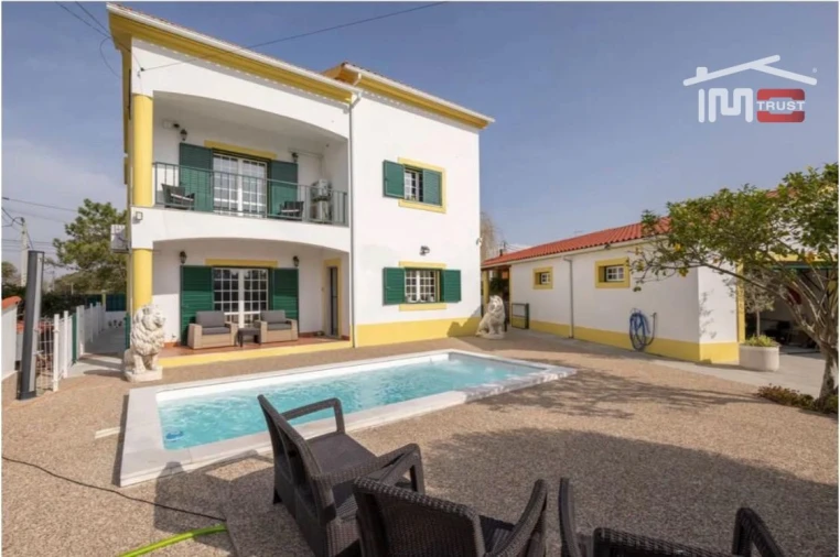 Moradia T5 para Venda em Palmela Foto 1