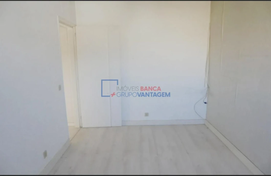 Apartamento T2 para Venda em Almeirim Foto 6
