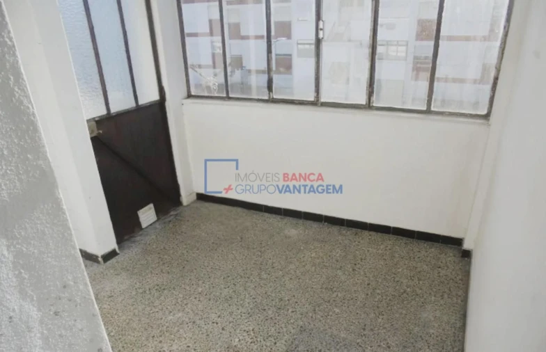 Apartamento T2 para Venda em Almeirim Foto 10