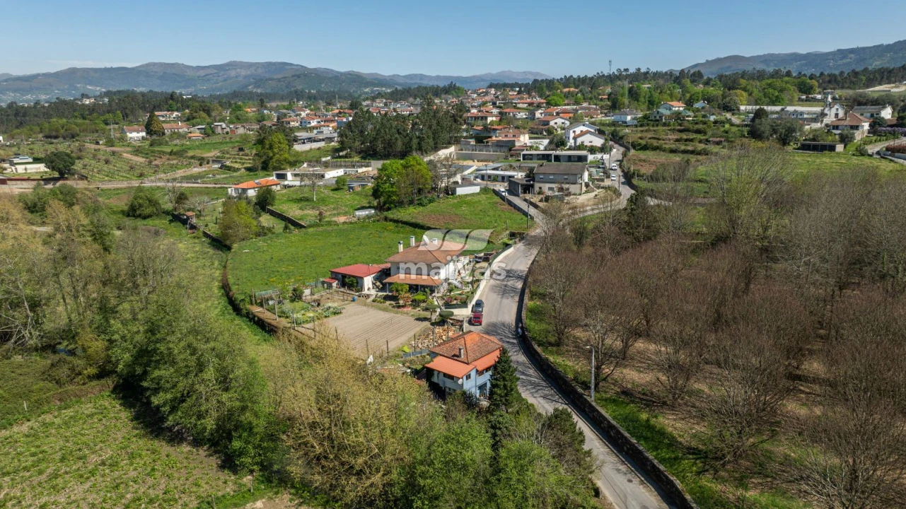 Moradia T3 para Venda em Sabariz Foto 31