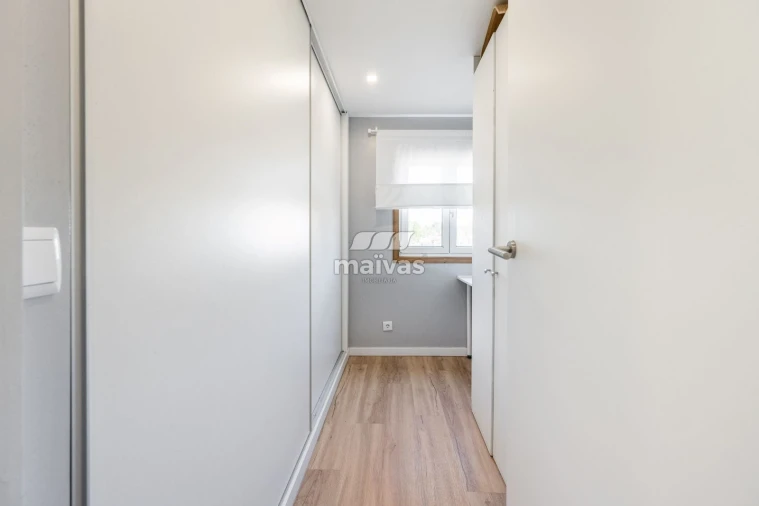 Moradia T3 para Venda em Sabariz Foto 6