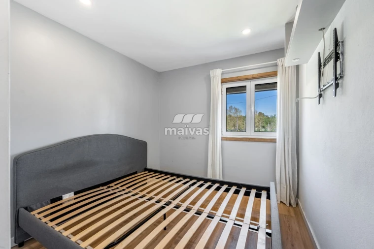 Moradia T3 para Venda em Sabariz Foto 8