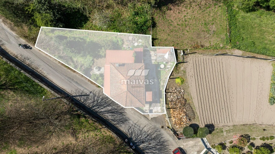 Moradia T3 para Venda em Sabariz Foto 32