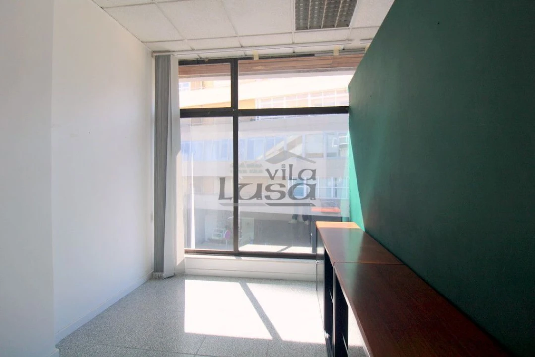 Loja para Arrendamento em Cedofeita, Santo Ildefonso, Sé, Miragaia, São Nicolau e Vitória Foto 21