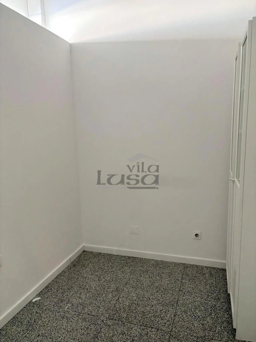 Loja para Arrendamento em Cedofeita, Santo Ildefonso, Sé, Miragaia, São Nicolau e Vitória Foto 14