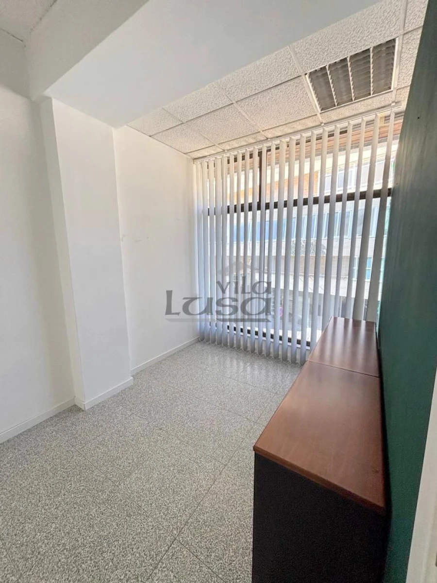 Loja para Arrendamento em Cedofeita, Santo Ildefonso, Sé, Miragaia, São Nicolau e Vitória Foto 16