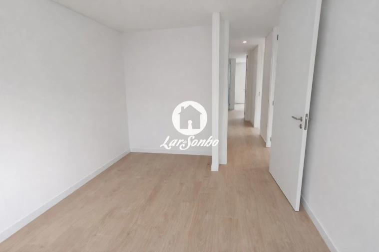 Moradia T3 para Venda em Abade de Neiva Foto 27