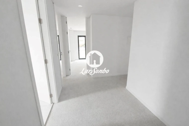 Moradia T3 para Venda em Silva Foto 21