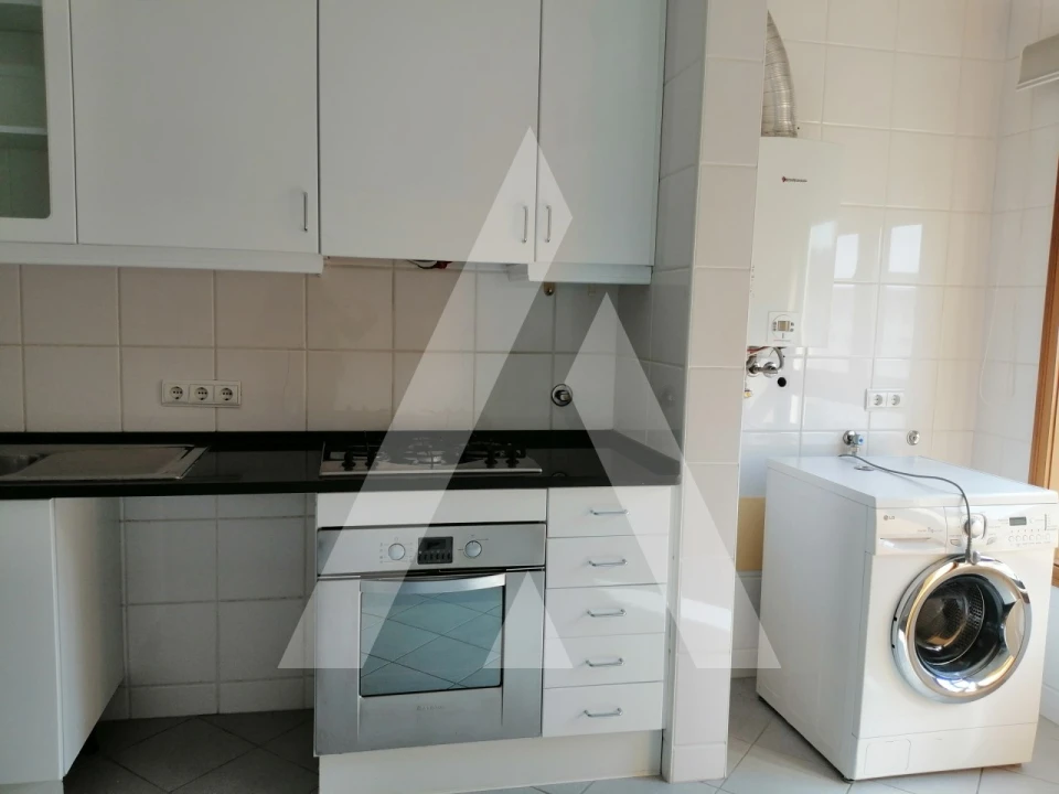 Apartamento T3 para Arrendamento em Glória e Vera Cruz Foto 6