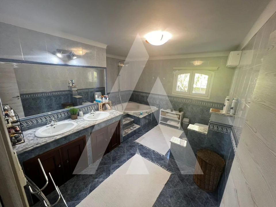 Moradia T4 para Venda em Oliveirinha Foto 27