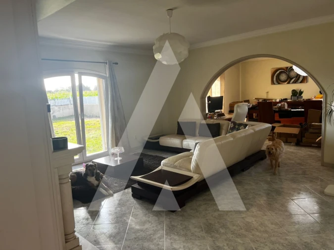 Moradia T4 para Venda em Oliveirinha Foto 16