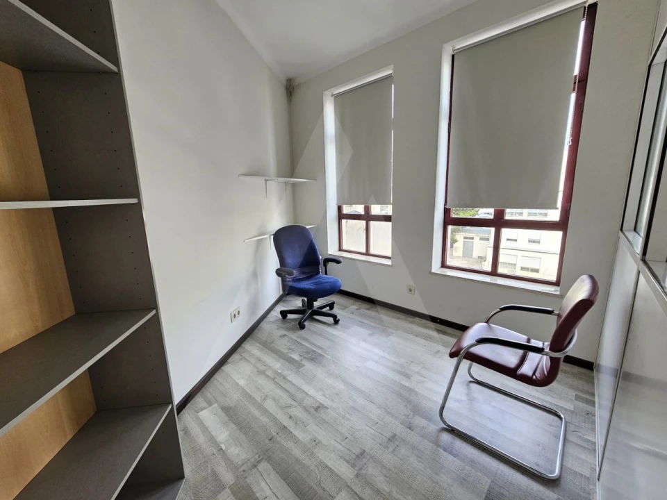 Escritório para Arrendamento em Ílhavo (São Salvador) Foto 7