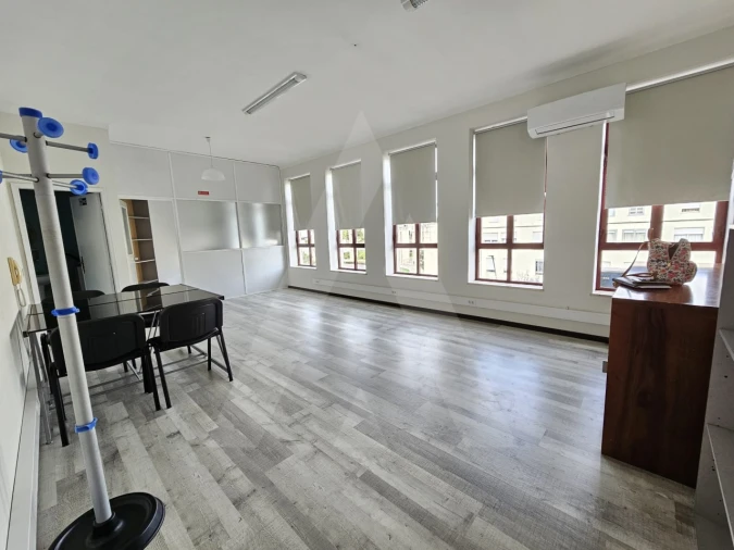 Escritório para Arrendamento em Ílhavo (São Salvador) Foto 4